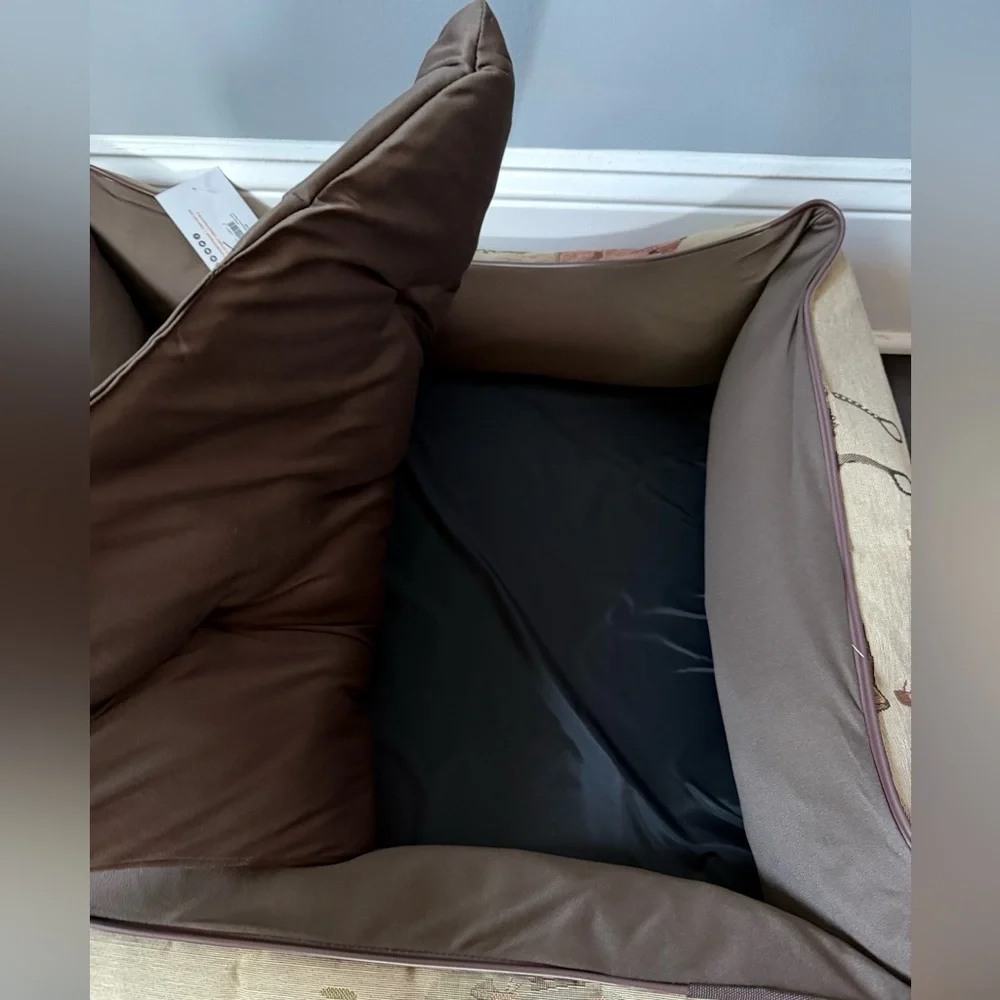 Huntley Equestrian Western Brown Medium Dog Bed
